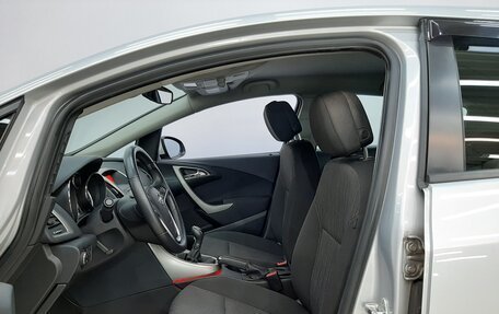 Opel Astra J, 2011 год, 890 000 рублей, 10 фотография