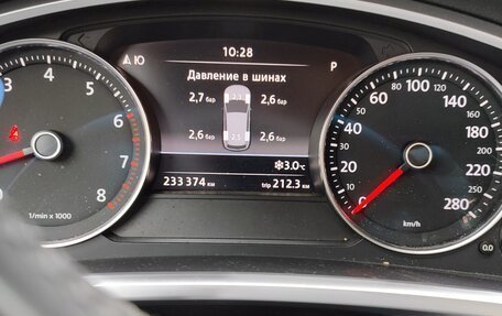 Volkswagen Touareg III, 2010 год, 1 600 000 рублей, 6 фотография