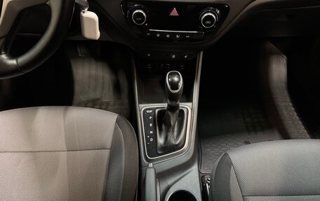 Hyundai Solaris II рестайлинг, 2017 год, 1 390 000 рублей, 13 фотография