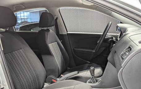 Volkswagen Polo VI (EU Market), 2015 год, 870 000 рублей, 24 фотография