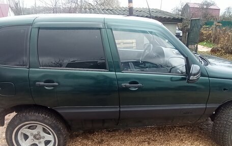 Chevrolet Niva I рестайлинг, 2003 год, 190 000 рублей, 3 фотография