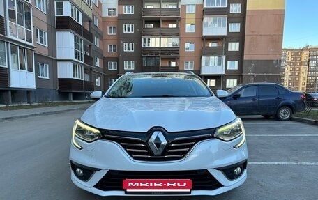 Renault Megane IV, 2019 год, 1 800 000 рублей, 5 фотография
