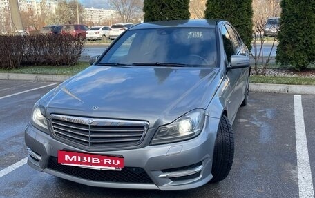 Mercedes-Benz C-Класс, 2011 год, 1 390 000 рублей, 2 фотография