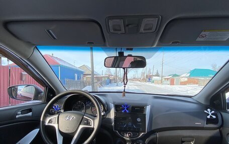 Hyundai Solaris II рестайлинг, 2012 год, 900 000 рублей, 9 фотография