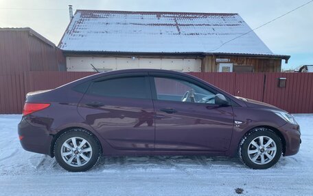 Hyundai Solaris II рестайлинг, 2012 год, 900 000 рублей, 4 фотография