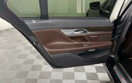 BMW 7 серия, 2016 год, 3 599 000 рублей, 10 фотография