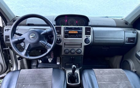 Nissan X-Trail, 2005 год, 560 000 рублей, 11 фотография