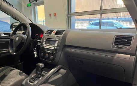 Volkswagen Jetta VI, 2007 год, 600 000 рублей, 13 фотография
