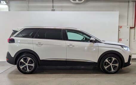Peugeot 5008 II, 2019 год, 2 090 000 рублей, 6 фотография