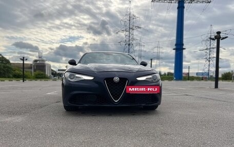 Alfa Romeo Giulia II, 2016 год, 2 000 000 рублей, 2 фотография