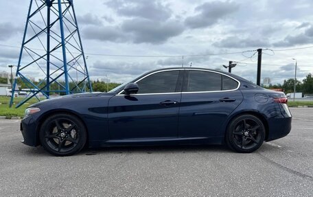 Alfa Romeo Giulia II, 2016 год, 2 000 000 рублей, 18 фотография