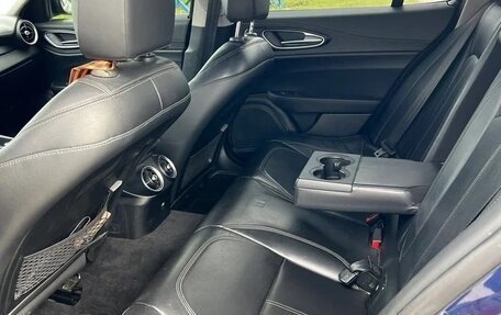 Alfa Romeo Giulia II, 2016 год, 2 000 000 рублей, 16 фотография