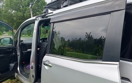 Toyota Esquire I, 2020 год, 3 100 000 рублей, 5 фотография