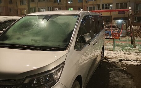 Toyota Esquire I, 2020 год, 3 100 000 рублей, 2 фотография