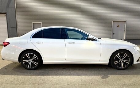 Mercedes-Benz E-Класс, 2020 год, 4 150 000 рублей, 4 фотография