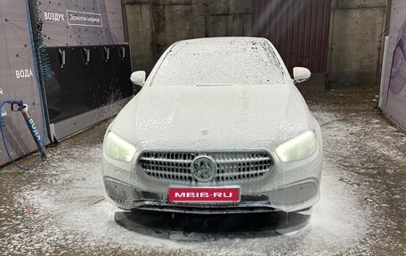 Mercedes-Benz E-Класс, 2020 год, 4 150 000 рублей, 8 фотография