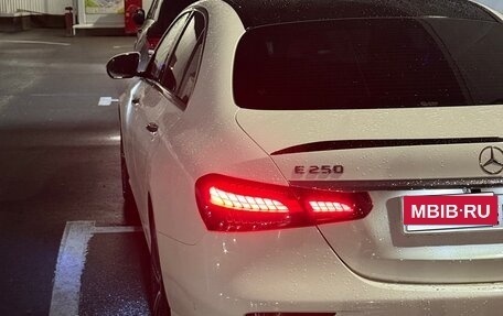 Mercedes-Benz E-Класс, 2020 год, 4 150 000 рублей, 10 фотография