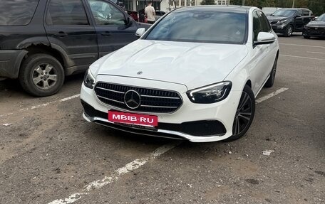 Mercedes-Benz E-Класс, 2020 год, 4 150 000 рублей, 6 фотография