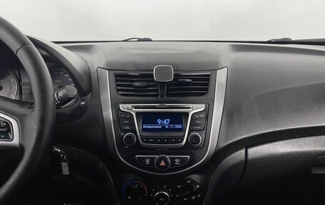 Hyundai Solaris II рестайлинг, 2016 год, 1 090 000 рублей, 17 фотография