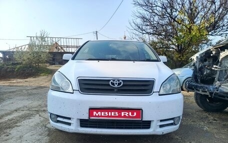 Toyota Ipsum II, 2002 год, 700 000 рублей, 1 фотография
