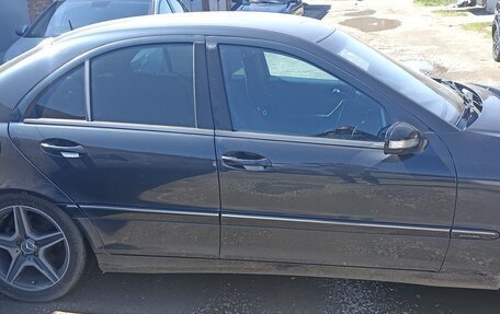 Mercedes-Benz C-Класс, 2003 год, 620 000 рублей, 3 фотография