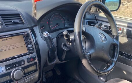 Toyota Ipsum II, 2002 год, 700 000 рублей, 11 фотография