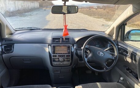 Toyota Ipsum II, 2002 год, 700 000 рублей, 12 фотография