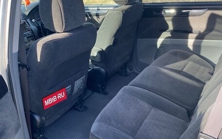 Toyota Ipsum II, 2002 год, 700 000 рублей, 13 фотография