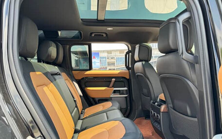 Land Rover Defender II, 2024 год, 12 590 047 рублей, 13 фотография