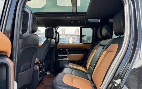 Land Rover Defender II, 2024 год, 12 590 047 рублей, 11 фотография