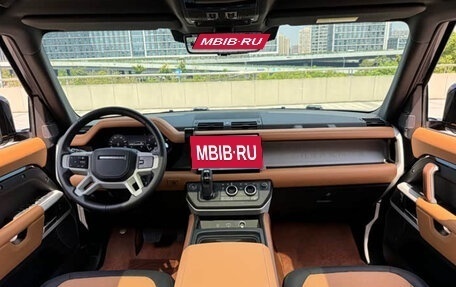 Land Rover Defender II, 2024 год, 12 590 047 рублей, 9 фотография