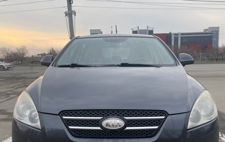 KIA cee'd I рестайлинг, 2009 год, 700 000 рублей, 1 фотография