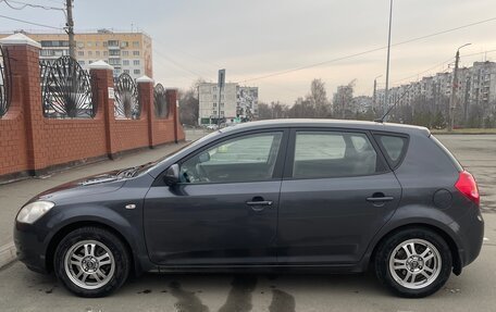 KIA cee'd I рестайлинг, 2009 год, 700 000 рублей, 4 фотография