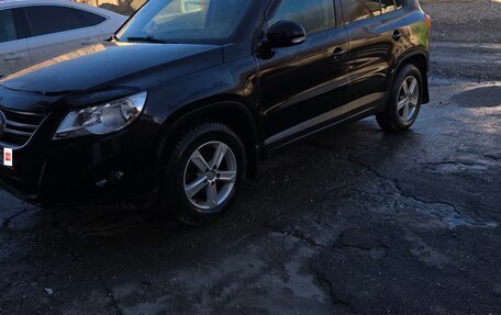 Volkswagen Tiguan I, 2010 год, 750 000 рублей, 1 фотография