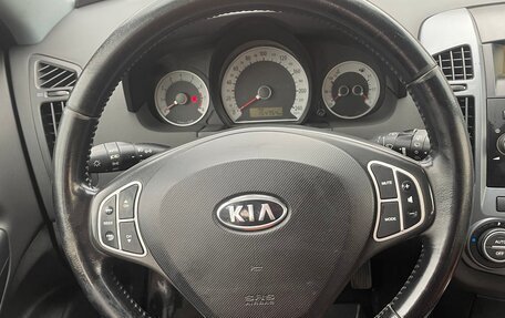 KIA cee'd I рестайлинг, 2009 год, 700 000 рублей, 8 фотография