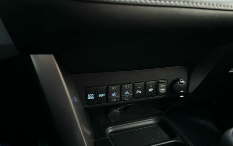 Toyota RAV4, 2016 год, 2 200 000 рублей, 10 фотография