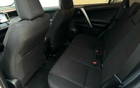 Toyota RAV4, 2016 год, 2 200 000 рублей, 11 фотография