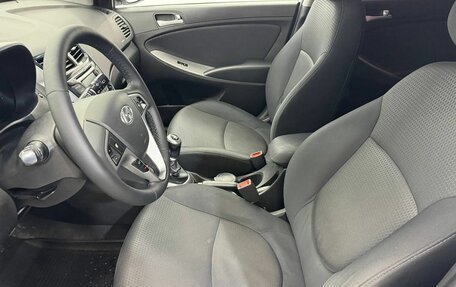 Hyundai Solaris II рестайлинг, 2015 год, 970 000 рублей, 4 фотография