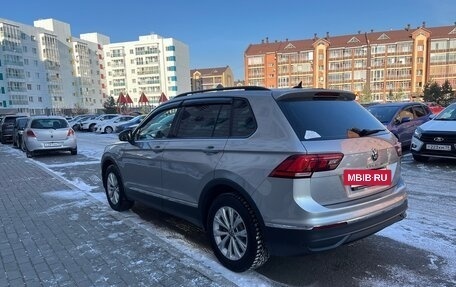 Volkswagen Tiguan II, 2020 год, 2 500 000 рублей, 2 фотография
