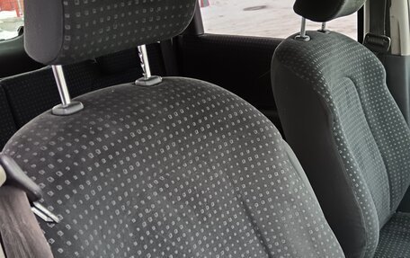 Toyota Ractis I, 2008 год, 560 000 рублей, 14 фотография