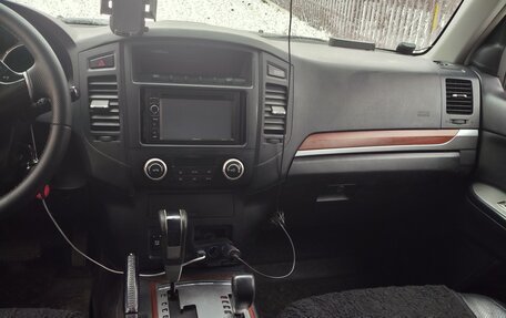 Mitsubishi Pajero IV, 2008 год, 1 350 000 рублей, 13 фотография