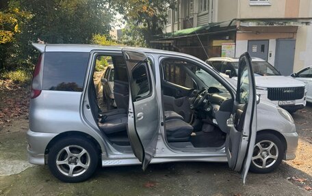 Toyota FunCargo, 2000 год, 450 000 рублей, 4 фотография