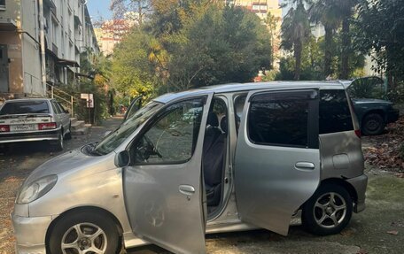 Toyota FunCargo, 2000 год, 450 000 рублей, 3 фотография