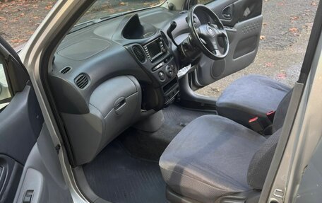 Toyota FunCargo, 2000 год, 450 000 рублей, 9 фотография