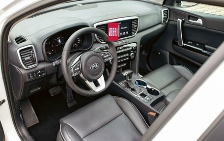 KIA Sportage IV рестайлинг, 2018 год, 2 055 000 рублей, 13 фотография