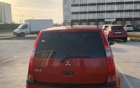 Mitsubishi Colt VI рестайлинг, 2005 год, 400 000 рублей, 4 фотография