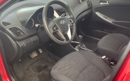 Hyundai Solaris II рестайлинг, 2015 год, 950 000 рублей, 3 фотография