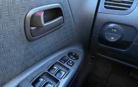 KIA Rio II, 2006 год, 550 000 рублей, 9 фотография