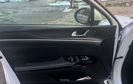 KIA K5, 2021 год, 3 000 000 рублей, 9 фотография
