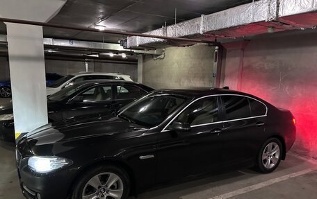 BMW 5 серия, 2016 год, 2 650 000 рублей, 3 фотография